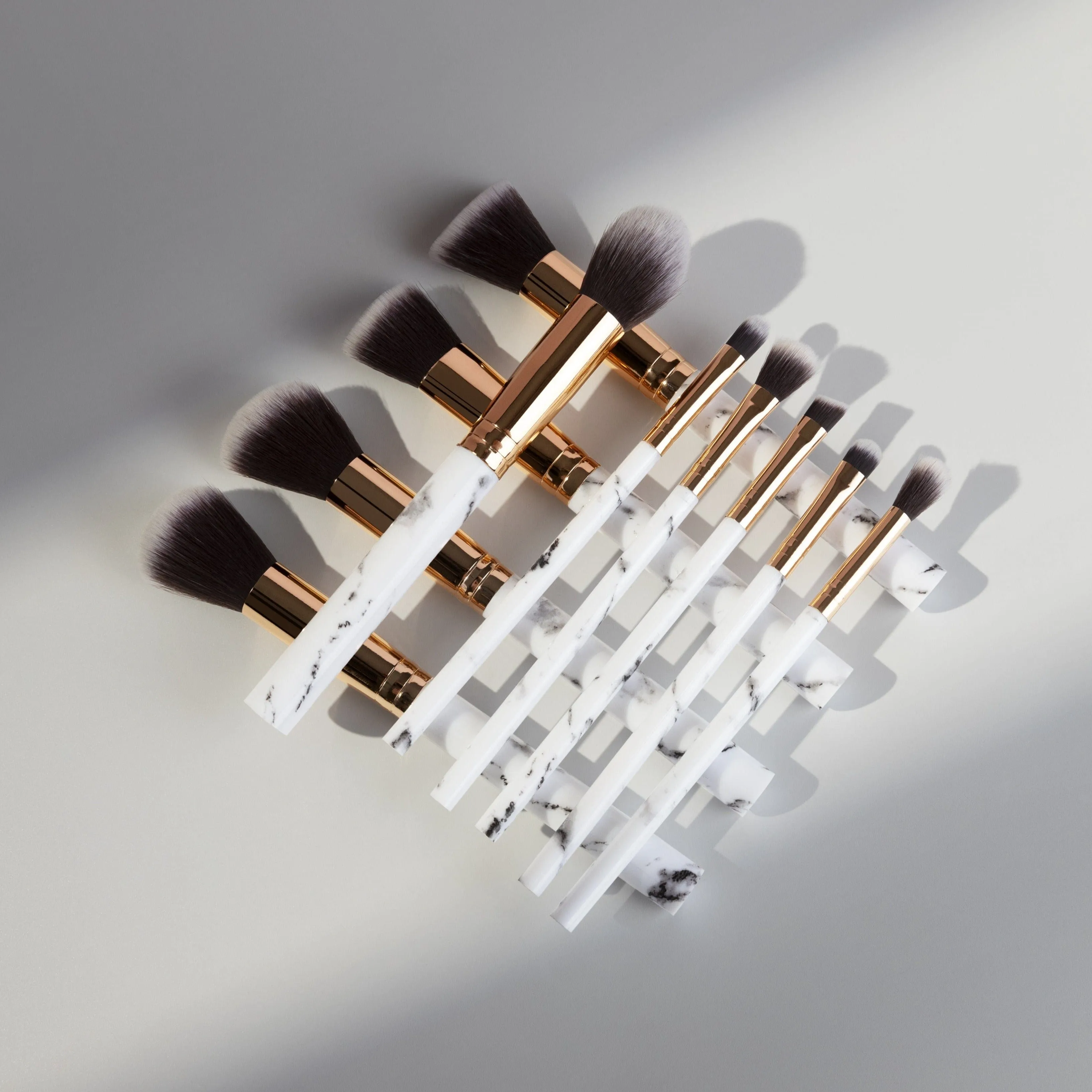 10-Piece Makeup Brush Set with Cylindric Case