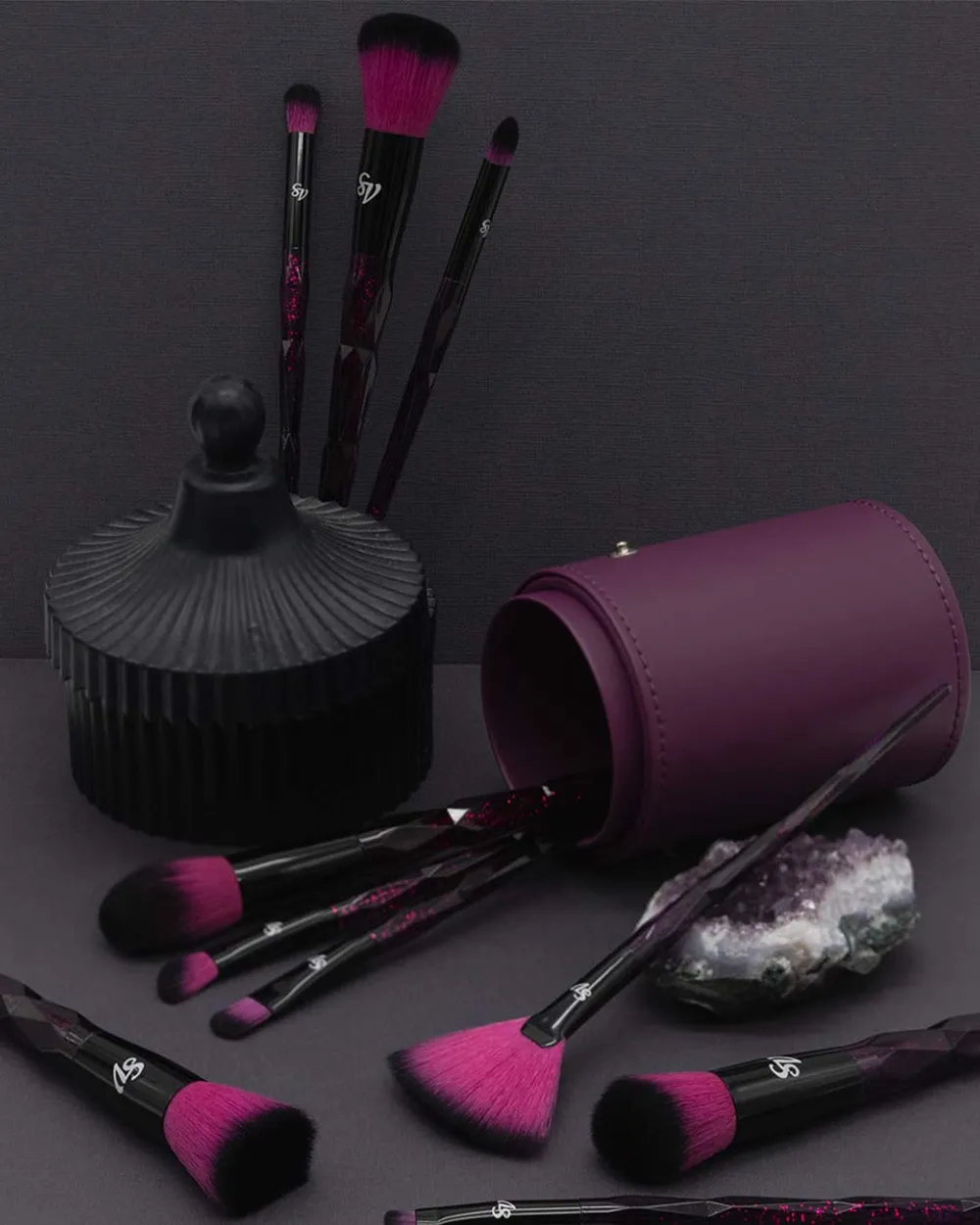 Hecate Brush Set