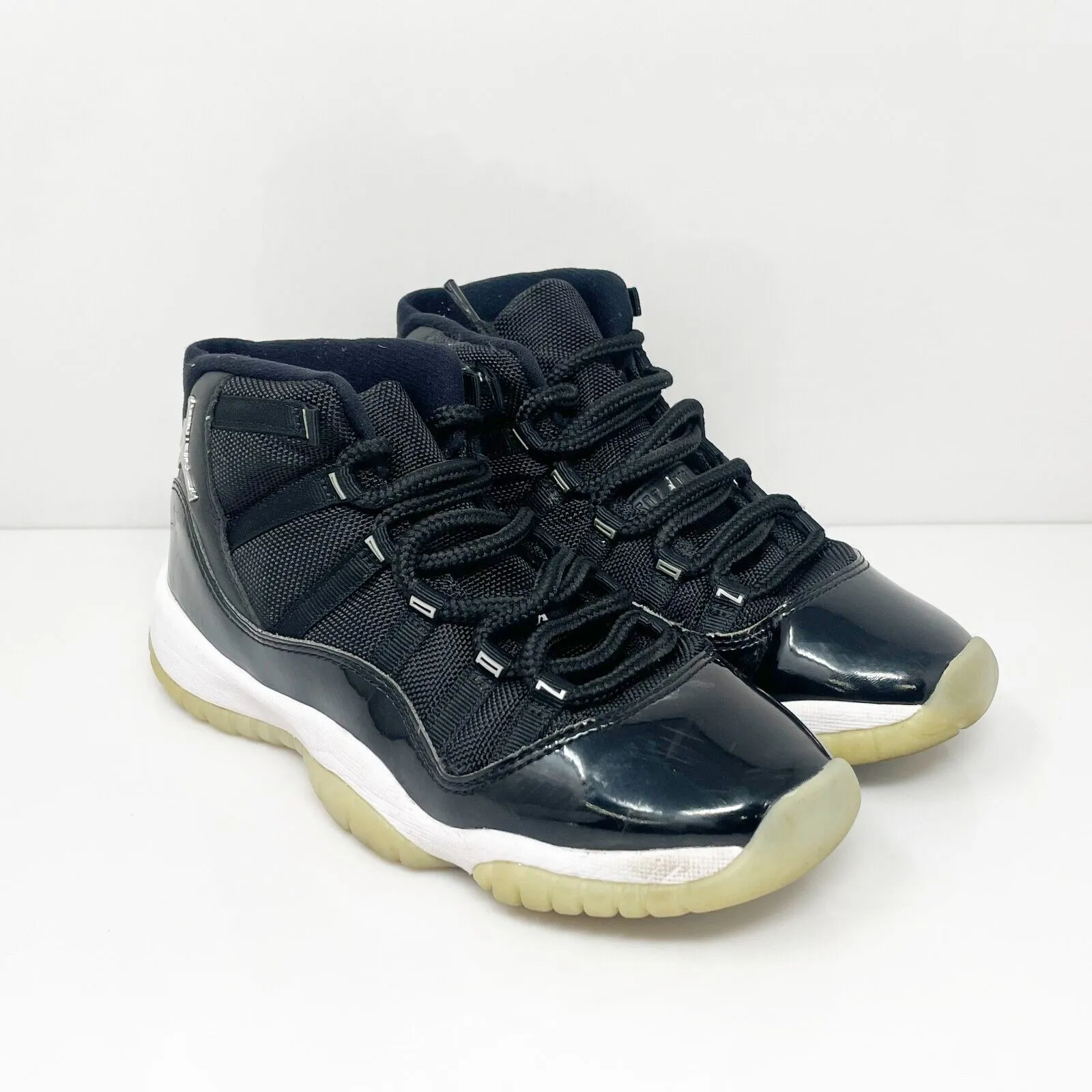 Nike Boys Air Jordan 11 378038-011 Black Basketball Shoes Sneakers Size 5.5Y